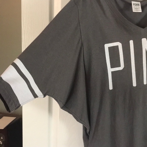 Gray pink tee shirt - Picture 4 of 4